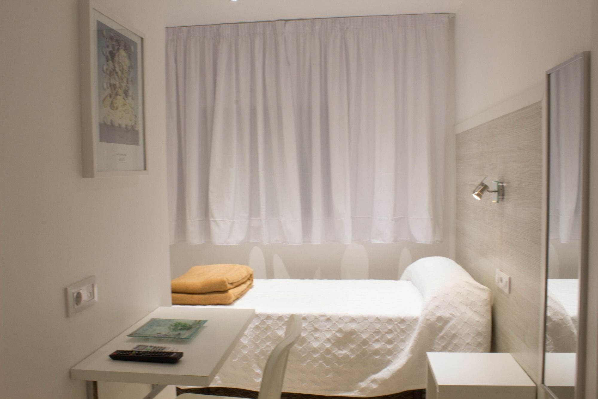 Hostal Nova Barcelona Exterior foto
